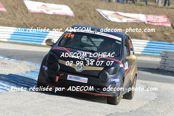 http://v2.adecom-photo.com/images//1.RALLYCROSS/2019/RALLYCROSS_MAYENNE_2019/TWINGO/GAUTHIER_Brandon/65A_1139.JPG