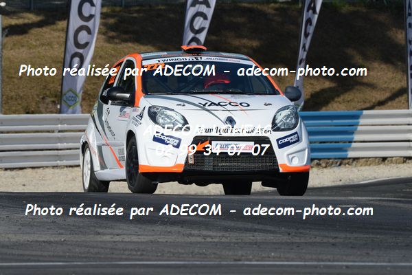 http://v2.adecom-photo.com/images//1.RALLYCROSS/2019/RALLYCROSS_MAYENNE_2019/TWINGO/LEJAU_Etienne/65A_0642.JPG