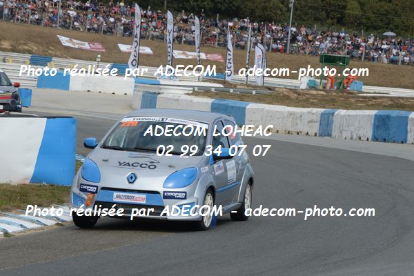 http://v2.adecom-photo.com/images//1.RALLYCROSS/2019/RALLYCROSS_MAYENNE_2019/TWINGO/LE_BARS_Kevin/65A_1706.JPG