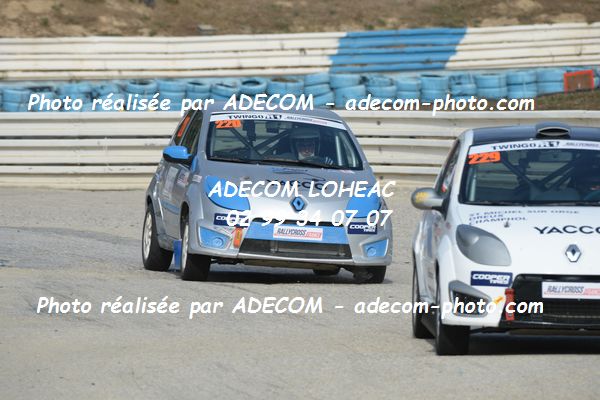 http://v2.adecom-photo.com/images//1.RALLYCROSS/2019/RALLYCROSS_MAYENNE_2019/TWINGO/LE_BARS_Kevin/65A_2325.JPG