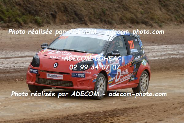 http://v2.adecom-photo.com/images//1.RALLYCROSS/2019/RALLYCROSS_MAYENNE_2019/TWINGO/LE_BOUDOUIL_Arthur/65A_3834.JPG