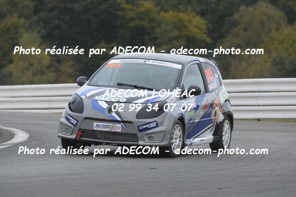 http://v2.adecom-photo.com/images//1.RALLYCROSS/2019/RALLYCROSS_MAYENNE_2019/TWINGO/LE_FERRAND_Ludivine/65A_3750.JPG