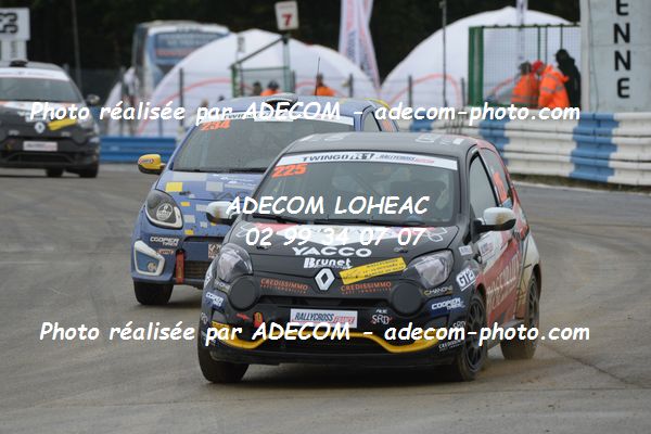 http://v2.adecom-photo.com/images//1.RALLYCROSS/2019/RALLYCROSS_MAYENNE_2019/TWINGO/MASSELIN_Romain/65A_3064.JPG