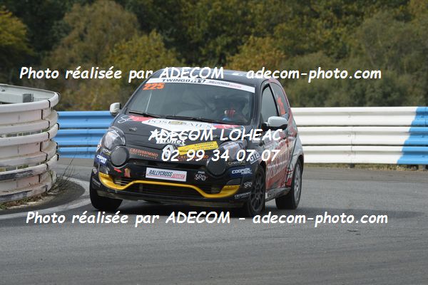 http://v2.adecom-photo.com/images//1.RALLYCROSS/2019/RALLYCROSS_MAYENNE_2019/TWINGO/MASSELIN_Romain/65A_3783.JPG