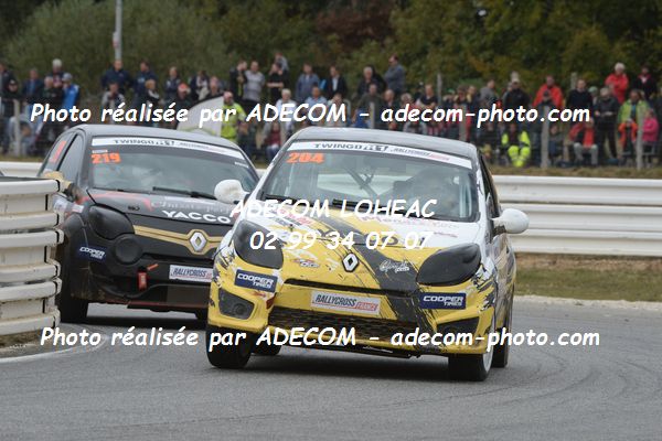 http://v2.adecom-photo.com/images//1.RALLYCROSS/2019/RALLYCROSS_MAYENNE_2019/TWINGO/MASSELIN_Romain/65A_4219.JPG