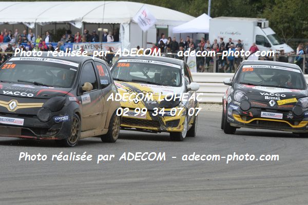 http://v2.adecom-photo.com/images//1.RALLYCROSS/2019/RALLYCROSS_MAYENNE_2019/TWINGO/MASSELIN_Romain/65A_4244.JPG