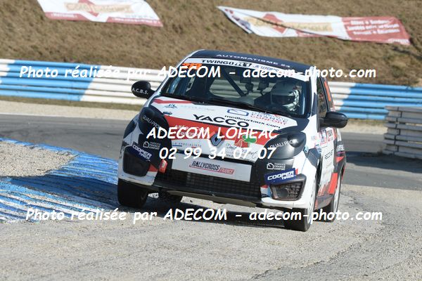 http://v2.adecom-photo.com/images//1.RALLYCROSS/2019/RALLYCROSS_MAYENNE_2019/TWINGO/POTTIER_Alizee/65A_1059.JPG
