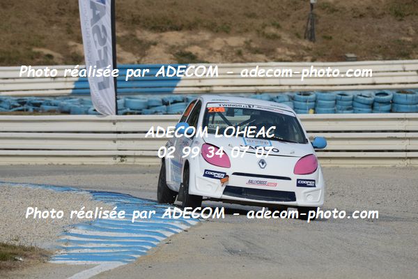 http://v2.adecom-photo.com/images//1.RALLYCROSS/2019/RALLYCROSS_MAYENNE_2019/TWINGO/ROY_Matthieu/65A_2348.JPG