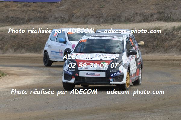 http://v2.adecom-photo.com/images//1.RALLYCROSS/2019/RALLYCROSS_PONT_DE_RUAN_2019/TWINGO/POTTIER_Alizee/63A_4920.JPG