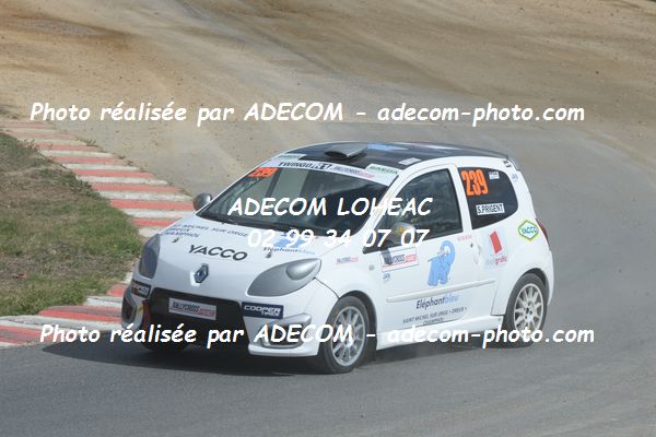 http://v2.adecom-photo.com/images//1.RALLYCROSS/2019/RALLYCROSS_PONT_DE_RUAN_2019/TWINGO/PRIGENT_Steven/63A_3890.JPG