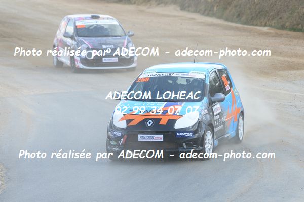 http://v2.adecom-photo.com/images//1.RALLYCROSS/2019/RALLYCROSS_PONT_DE_RUAN_2019/TWINGO/RIEHL_Mathilde/63A_3825.JPG