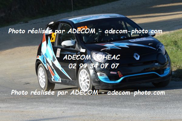 http://v2.adecom-photo.com/images//1.RALLYCROSS/2020/RALLYCROSS_ESSAY_2020/TWINGO/MOREL_Marie/05A_8441.JPG