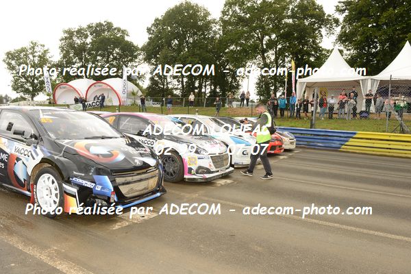 http://v2.adecom-photo.com/images//1.RALLYCROSS/2021/RALLYCORSS_KERLABO_2021/SUPERCAR/VINCENT_David/34E_2173.JPG