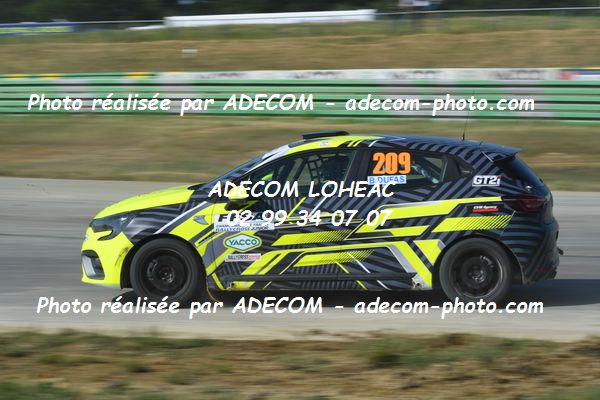 http://v2.adecom-photo.com/images//1.RALLYCROSS/2021/RALLYCROSS_CHATEAUROUX_2021/CLIO_JUNIOR/DUFAS_Bryan/27A_6357.JPG