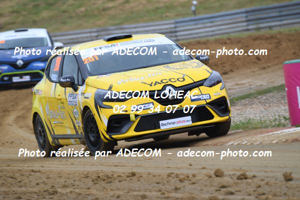 http://v2.adecom-photo.com/images//1.RALLYCROSS/2021/RALLYCROSS_CHATEAUROUX_2021/CLIO_JUNIOR/DUFAS_Dylan/27A_4162.JPG