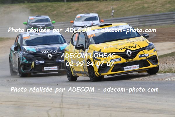 http://v2.adecom-photo.com/images//1.RALLYCROSS/2021/RALLYCROSS_CHATEAUROUX_2021/CLIO_JUNIOR/DUFAS_Dylan/27A_6806.JPG