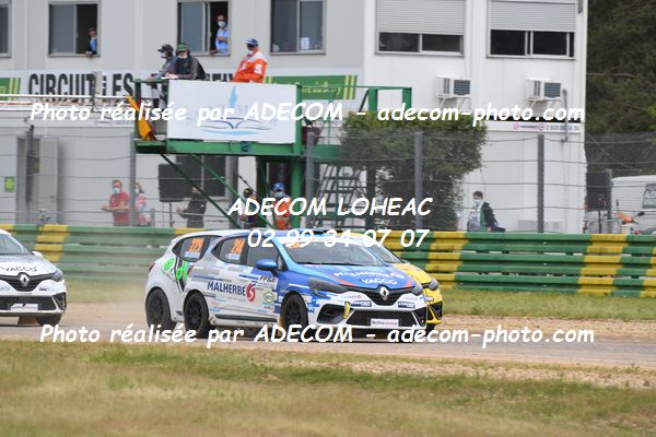 http://v2.adecom-photo.com/images//1.RALLYCROSS/2021/RALLYCROSS_CHATEAUROUX_2021/CLIO_JUNIOR/DUFAS_Dylan/27A_7144.JPG