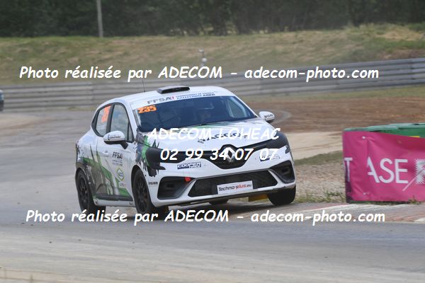 http://v2.adecom-photo.com/images//1.RALLYCROSS/2021/RALLYCROSS_CHATEAUROUX_2021/CLIO_JUNIOR/LE_JOSSEC_Tom/27A_6800.JPG