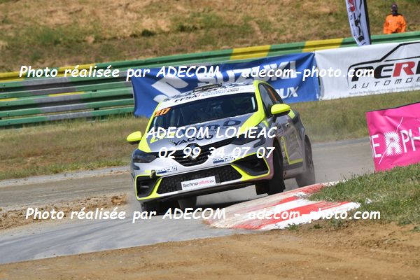 http://v2.adecom-photo.com/images//1.RALLYCROSS/2021/RALLYCROSS_CHATEAUROUX_2021/CLIO_JUNIOR/MASSELIN_Romain/27A_4759.JPG