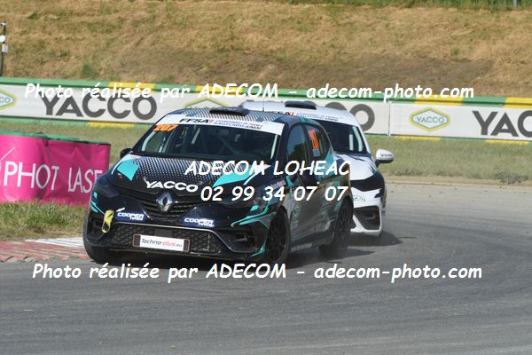 http://v2.adecom-photo.com/images//1.RALLYCROSS/2021/RALLYCROSS_CHATEAUROUX_2021/CLIO_JUNIOR/MENEZ_Baptiste/27A_6368.JPG