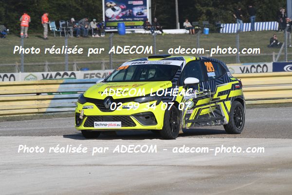 http://v2.adecom-photo.com/images//1.RALLYCROSS/2021/RALLYCROSS_DREUX_2021/COUPE_CLIO/DUFAS_Bryan/46A_8339.JPG