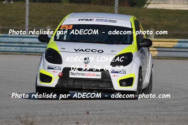 http://v2.adecom-photo.com/images//1.RALLYCROSS/2021/RALLYCROSS_DREUX_2021/COUPE_FEMININE/CHALVIN_Emma/46A_7770.JPG
