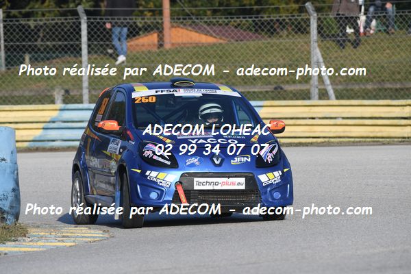 http://v2.adecom-photo.com/images//1.RALLYCROSS/2021/RALLYCROSS_DREUX_2021/COUPE_FEMININE/DREAN_Celia/46A_7738.JPG