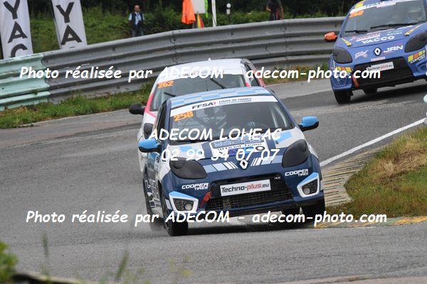 http://v2.adecom-photo.com/images//1.RALLYCROSS/2021/RALLYCROSS_ESSAY_2021/COUPE_FEMININE_FFSA/DANVEAU_Chloe/29A_2647.JPG