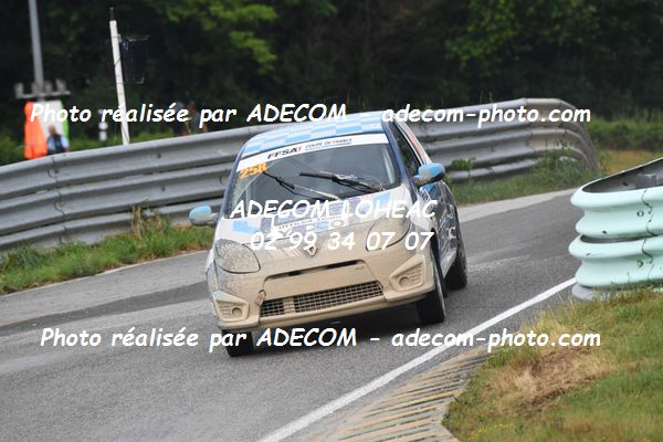 http://v2.adecom-photo.com/images//1.RALLYCROSS/2021/RALLYCROSS_ESSAY_2021/COUPE_FEMININE_FFSA/DELAUNAY_Audrey/29A_2661.JPG