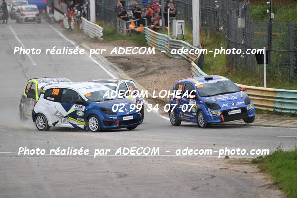 http://v2.adecom-photo.com/images//1.RALLYCROSS/2021/RALLYCROSS_ESSAY_2021/COUPE_FEMININE_FFSA/DREAN_Celia/29A_2290.JPG