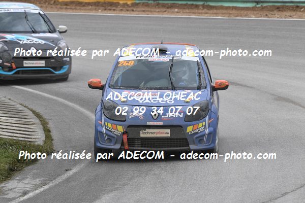 http://v2.adecom-photo.com/images//1.RALLYCROSS/2021/RALLYCROSS_ESSAY_2021/COUPE_FEMININE_FFSA/DREAN_Celia/29A_3452.JPG