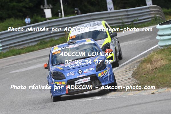 http://v2.adecom-photo.com/images//1.RALLYCROSS/2021/RALLYCROSS_ESSAY_2021/COUPE_FEMININE_FFSA/DREAN_Celia/29A_4623.JPG