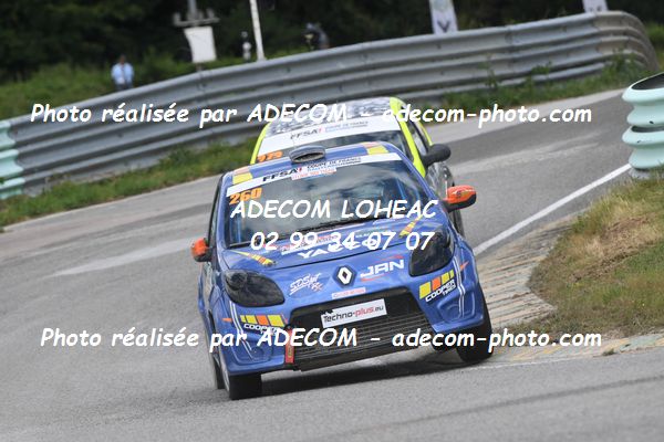 http://v2.adecom-photo.com/images//1.RALLYCROSS/2021/RALLYCROSS_ESSAY_2021/COUPE_FEMININE_FFSA/DREAN_Celia/29A_4624.JPG