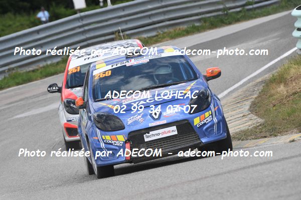 http://v2.adecom-photo.com/images//1.RALLYCROSS/2021/RALLYCROSS_ESSAY_2021/COUPE_FEMININE_FFSA/DREAN_Celia/29A_4660.JPG