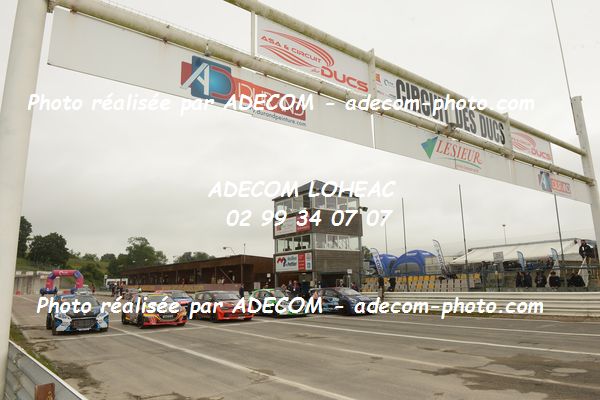 http://v2.adecom-photo.com/images//1.RALLYCROSS/2021/RALLYCROSS_ESSAY_2021/SUPER_CAR/FEVRE_David/29E_9629.JPG