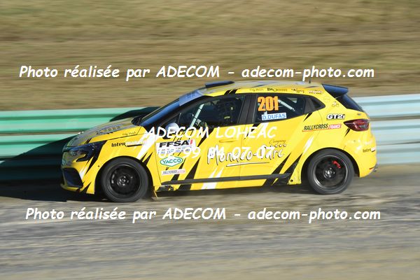 http://v2.adecom-photo.com/images//1.RALLYCROSS/2021/RALLYCROSS_FALEYRAS_2021/COUPE_CLIO/DUFAS_Dylan/49A_8462.JPG