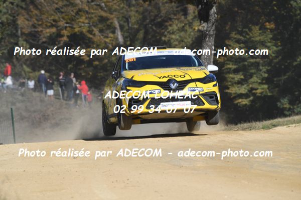 http://v2.adecom-photo.com/images//1.RALLYCROSS/2021/RALLYCROSS_FALEYRAS_2021/COUPE_CLIO/DUFAS_Dylan/49A_9254.JPG