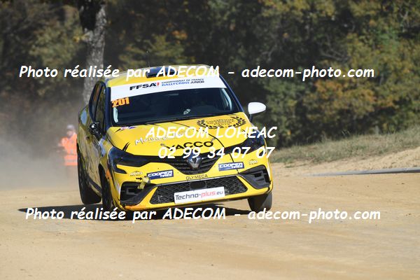 http://v2.adecom-photo.com/images//1.RALLYCROSS/2021/RALLYCROSS_FALEYRAS_2021/COUPE_CLIO/DUFAS_Dylan/49A_9259.JPG