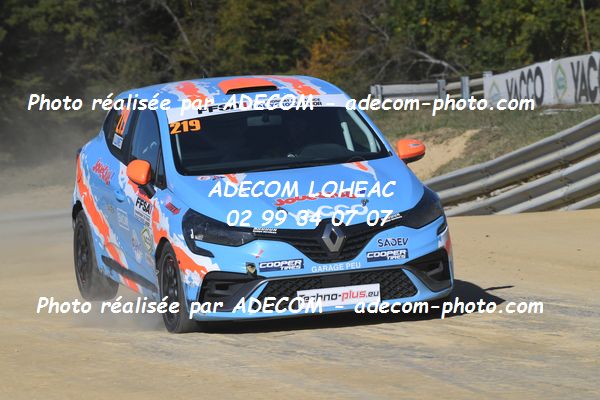 http://v2.adecom-photo.com/images//1.RALLYCROSS/2021/RALLYCROSS_FALEYRAS_2021/COUPE_CLIO/LUMET_Valentin/49A_7981.JPG