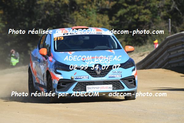 http://v2.adecom-photo.com/images//1.RALLYCROSS/2021/RALLYCROSS_FALEYRAS_2021/COUPE_CLIO/LUMET_Valentin/49A_9223.JPG