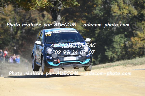 http://v2.adecom-photo.com/images//1.RALLYCROSS/2021/RALLYCROSS_FALEYRAS_2021/COUPE_FEMININE/MOREL_Marie/49A_9149.JPG