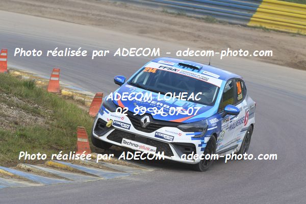 http://v2.adecom-photo.com/images//1.RALLYCROSS/2021/RALLYCROSS_LESSAY_2021/COUPE_CLIO/BOUET_David/32A_2339.JPG