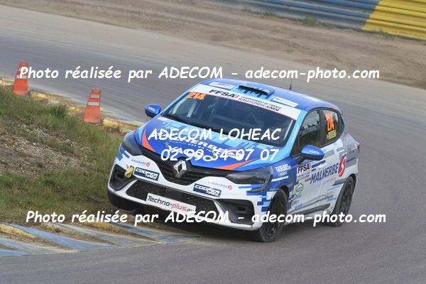 http://v2.adecom-photo.com/images//1.RALLYCROSS/2021/RALLYCROSS_LESSAY_2021/COUPE_CLIO/BOUET_David/32A_2340.JPG