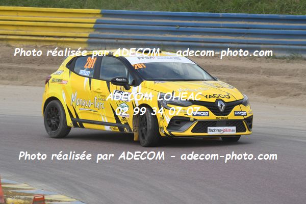 http://v2.adecom-photo.com/images//1.RALLYCROSS/2021/RALLYCROSS_LESSAY_2021/COUPE_CLIO/DUFAS_Dylan/32A_2956.JPG