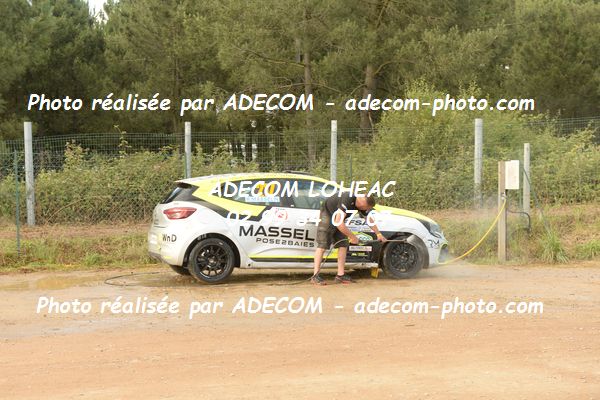 http://v2.adecom-photo.com/images//1.RALLYCROSS/2021/RALLYCROSS_LESSAY_2021/COUPE_CLIO/MASSELIN_Romain/33E_1286.JPG