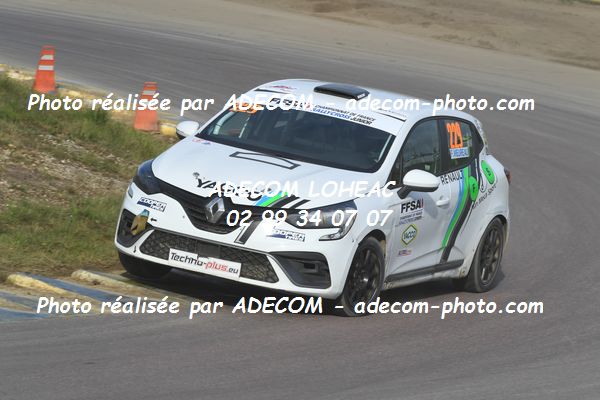 http://v2.adecom-photo.com/images//1.RALLYCROSS/2021/RALLYCROSS_LESSAY_2021/COUPE_CLIO/MEUREAU_Florian/32A_2327.JPG