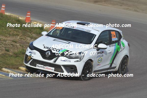 http://v2.adecom-photo.com/images//1.RALLYCROSS/2021/RALLYCROSS_LESSAY_2021/COUPE_CLIO/MEUREAU_Florian/32A_2328.JPG