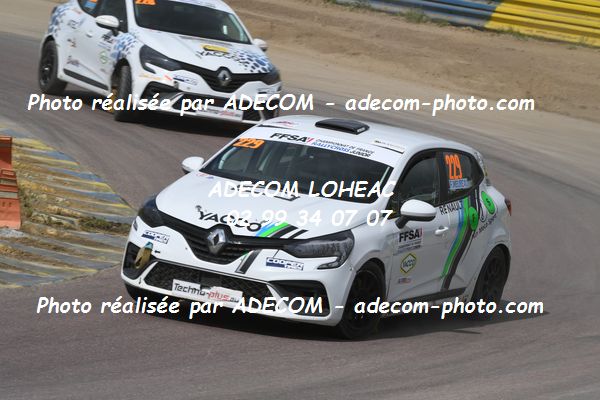 http://v2.adecom-photo.com/images//1.RALLYCROSS/2021/RALLYCROSS_LESSAY_2021/COUPE_CLIO/MEUREAU_Florian/32A_2911.JPG