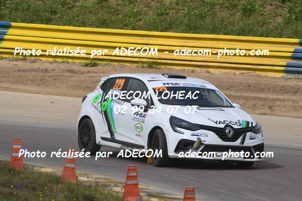 http://v2.adecom-photo.com/images//1.RALLYCROSS/2021/RALLYCROSS_LESSAY_2021/COUPE_CLIO/MEUREAU_Florian/32A_2924.JPG