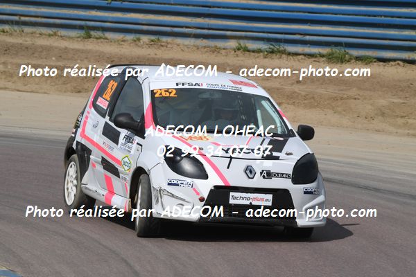 http://v2.adecom-photo.com/images//1.RALLYCROSS/2021/RALLYCROSS_LESSAY_2021/COUPE_FEMININE/DANVEAU_Chloe/32A_2891.JPG